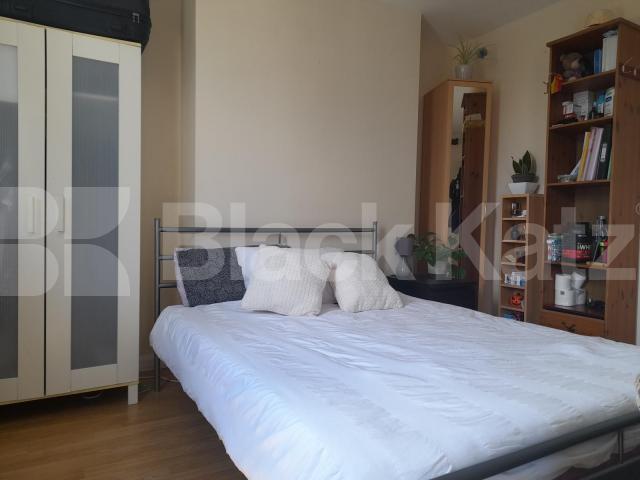 Duplex apartment  Allan House Deely Road  , Vauxhall